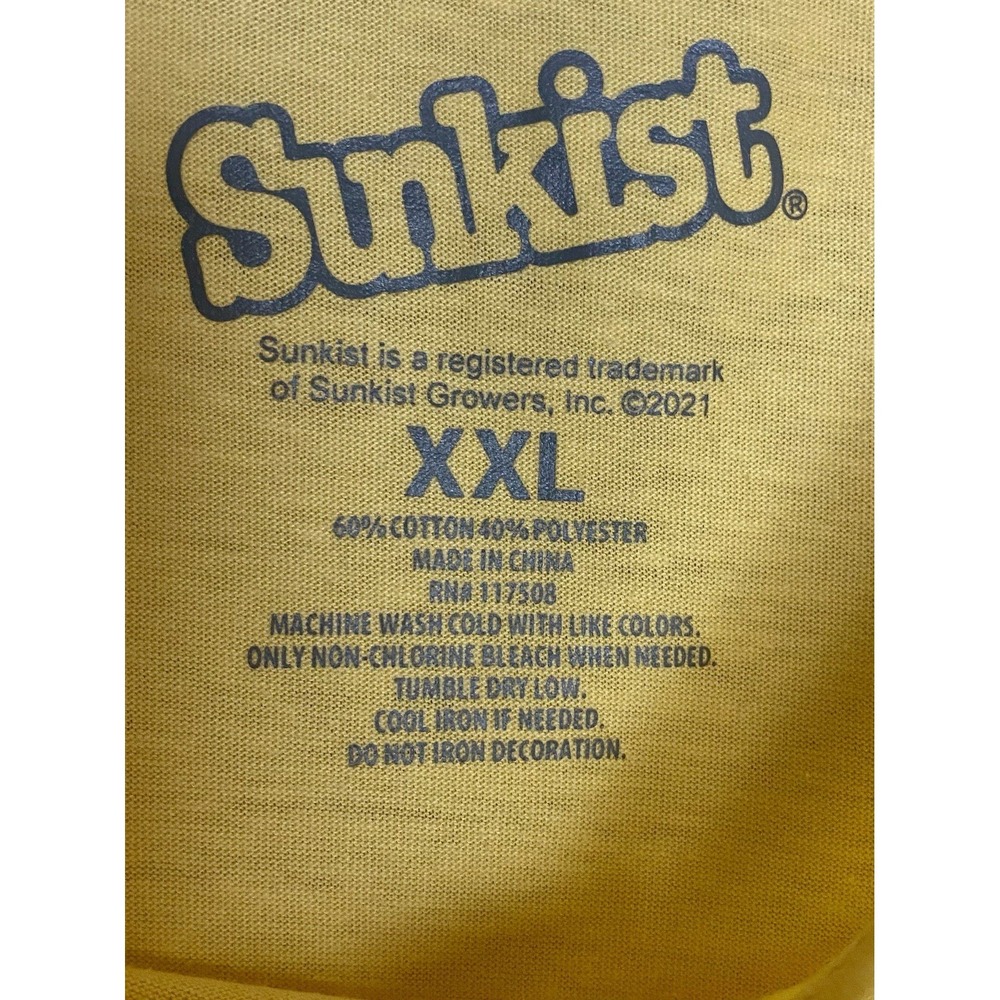 Women's Yellow‎ XXL Sunkist Graphic T-shirt - Picture 3 of 6